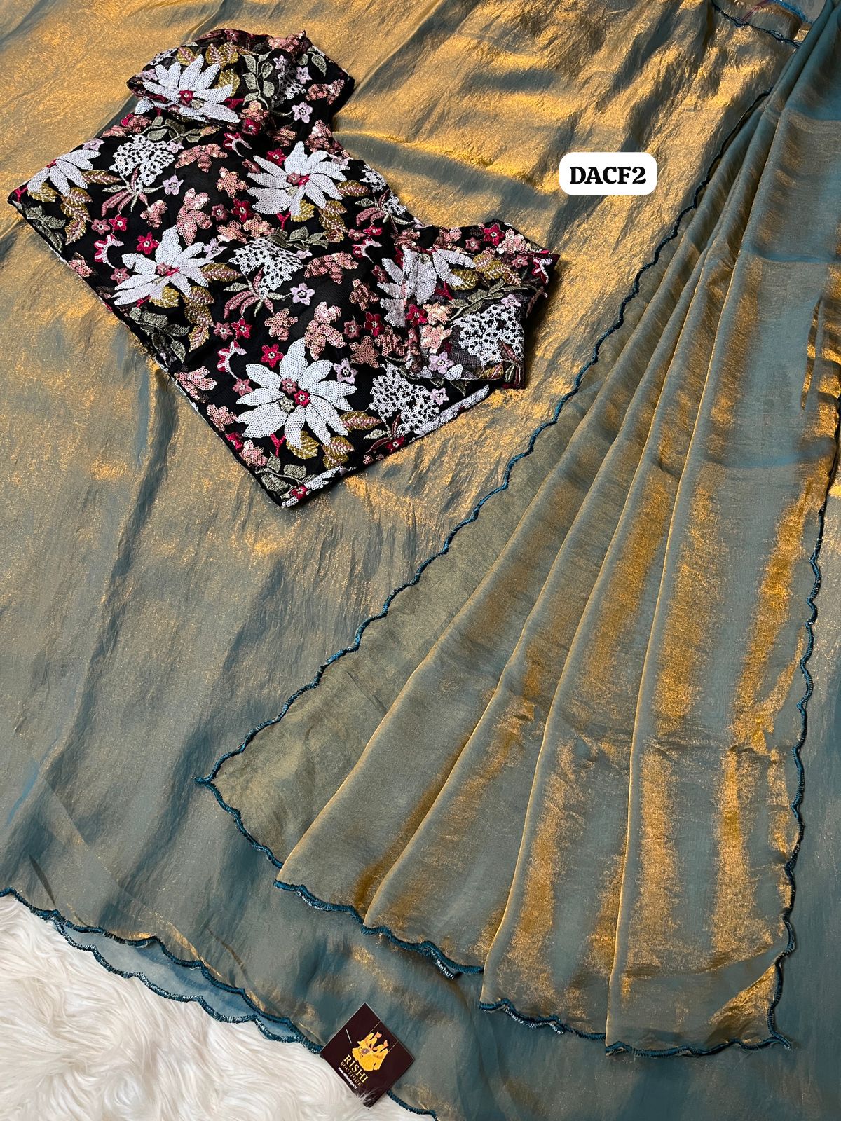 Golden grey Metallic shade space silk saree with embroidery and sequins heavy work unstitched blouse🥳✅