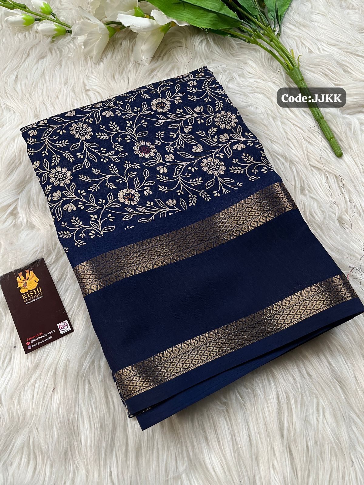 Moss chiffon floral print saree with rettapetta weaving border and printed blouse🥳