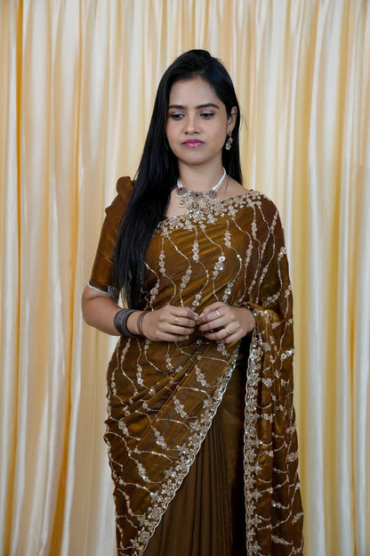 Premium Space silk with Golden heavy Katdhana work🥰😎