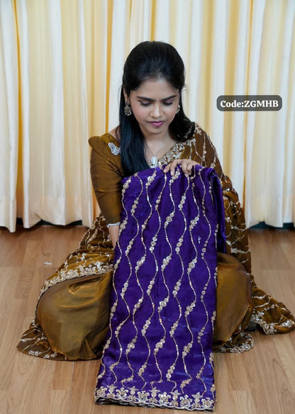 Premium Space silk with Golden heavy Katdhana work🥰😎🌈