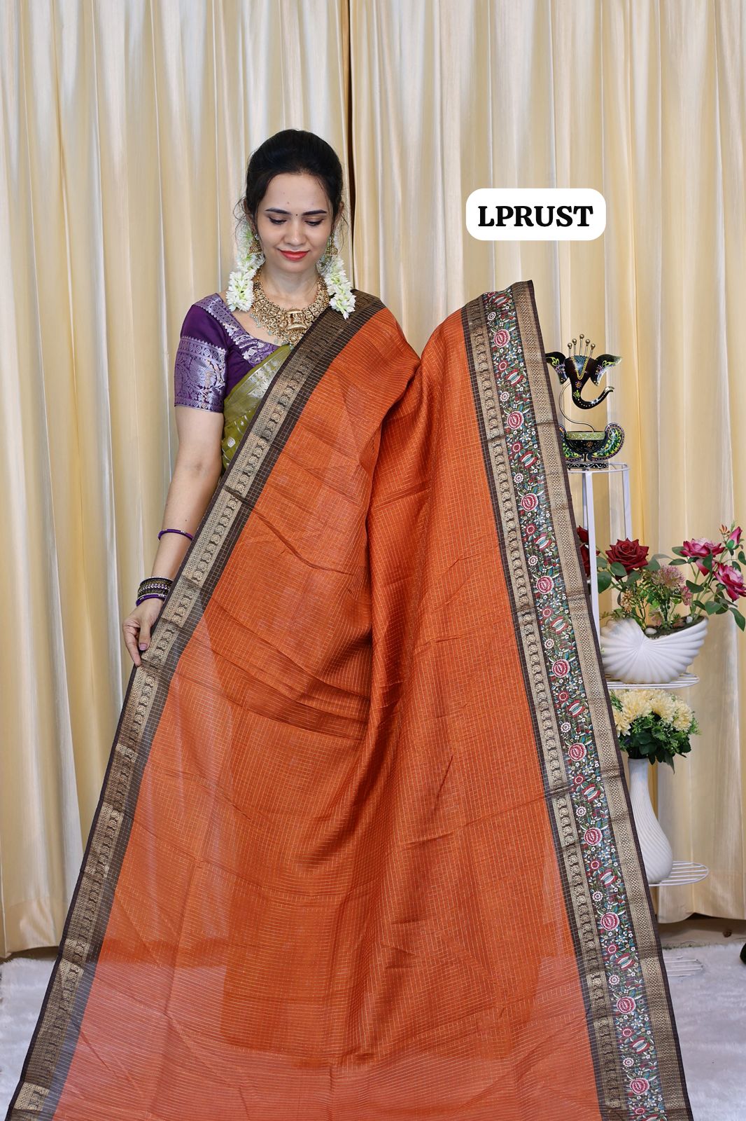 Vairaoosi rust semi silk cotton sarees😍