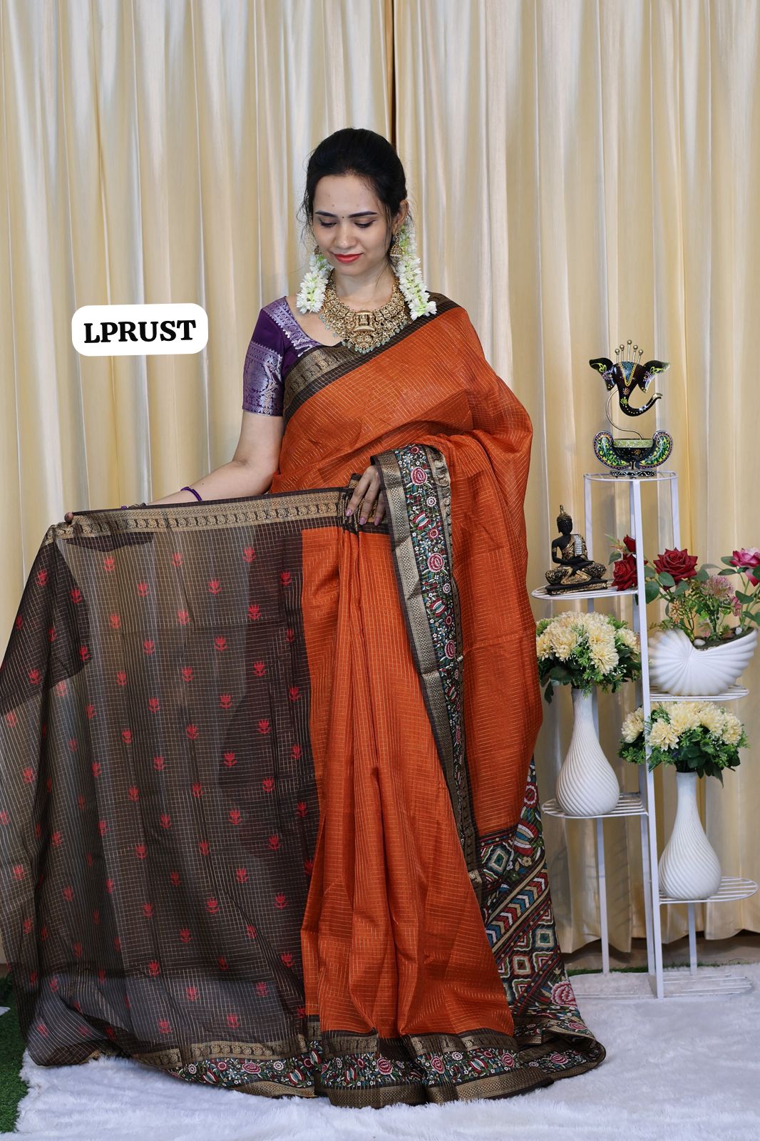 Vairaoosi rust semi silk cotton sarees😍