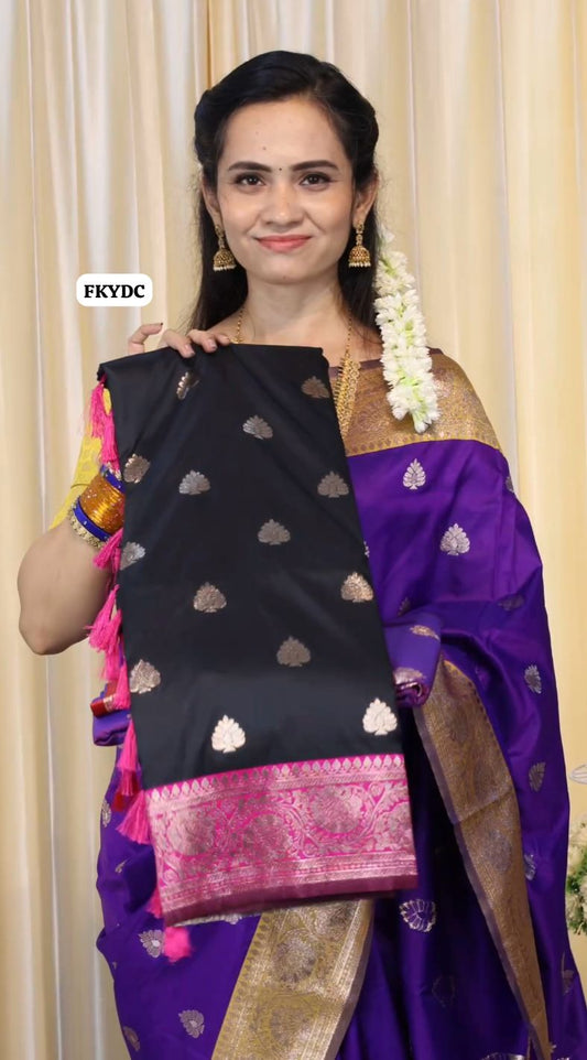 Semi soft silk saree with zari weaving buttas and border. Blouse and pallu same color😍🥳