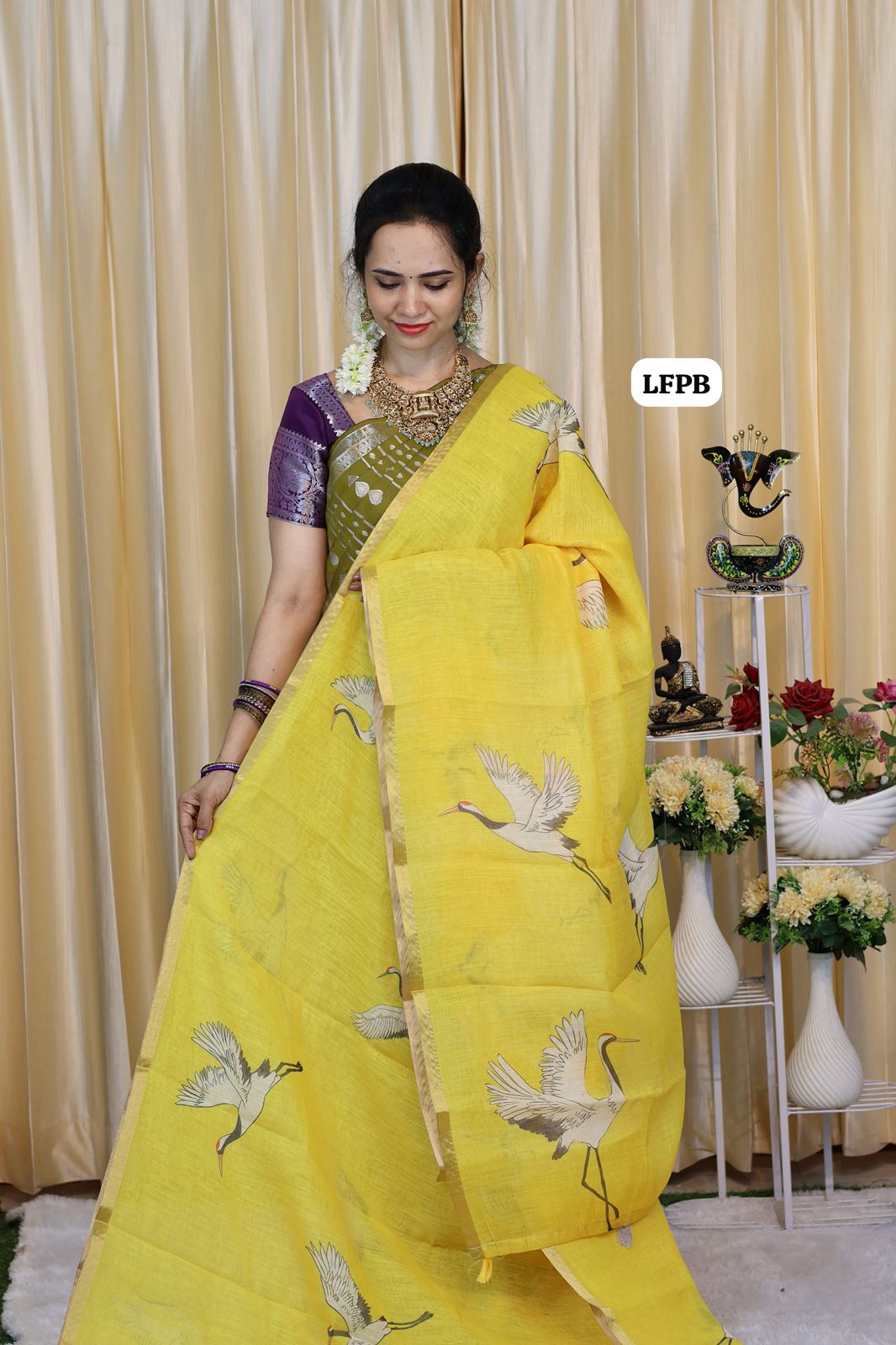 Soft linen saree offer‼️😍📚