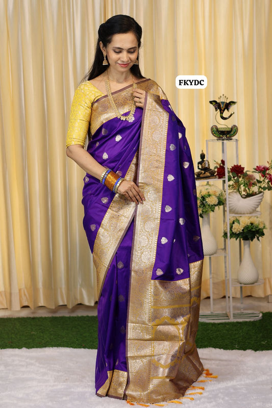 Semi soft silk saree with zari weaving buttas and border. Blouse and pallu same color🥳