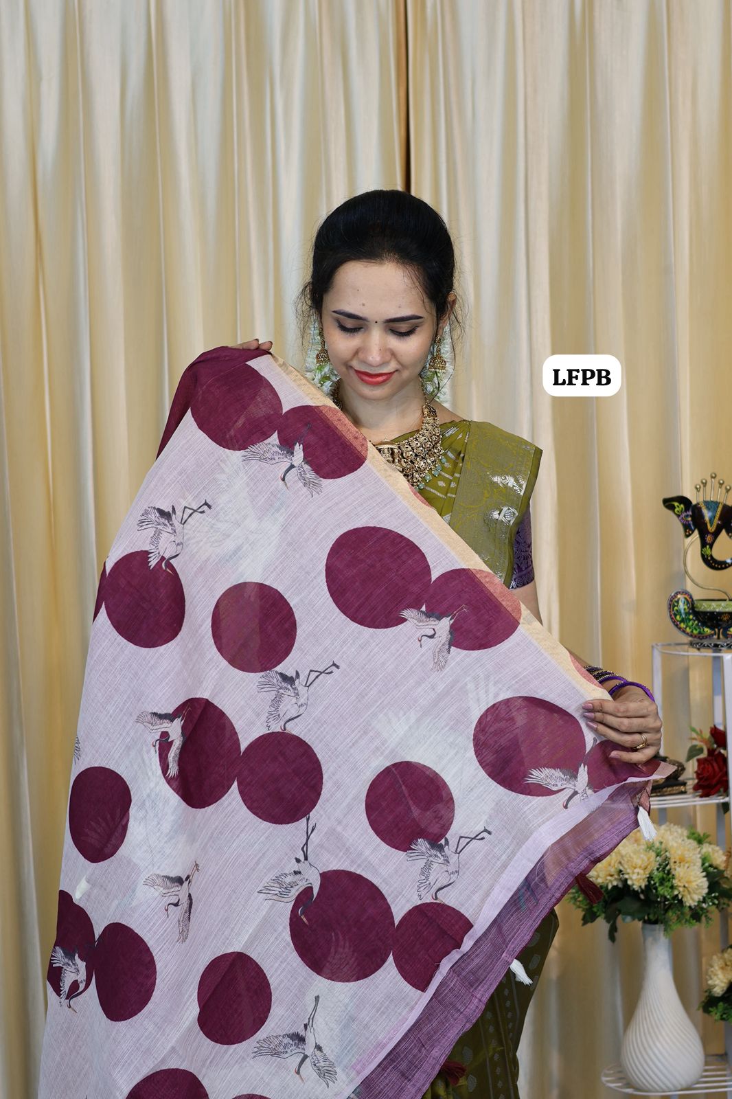 Soft linen saree offer‼️ 😍😎📚