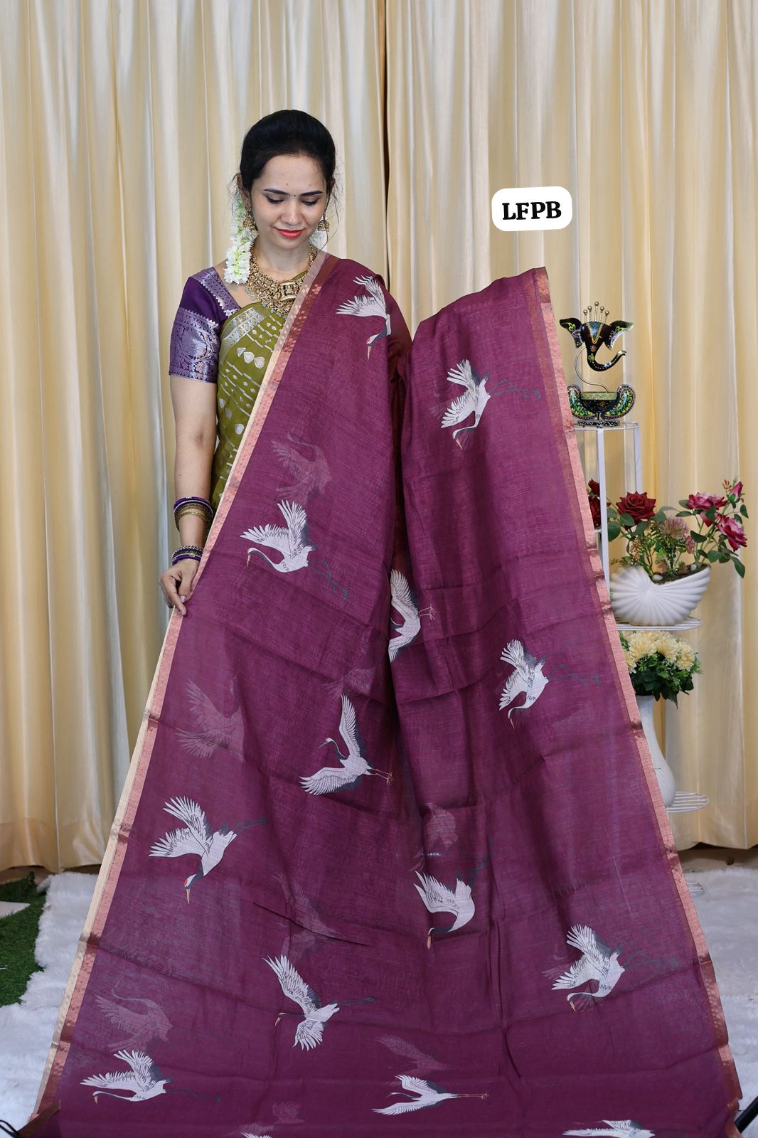 Soft linen saree offer‼️ 😍😎📚