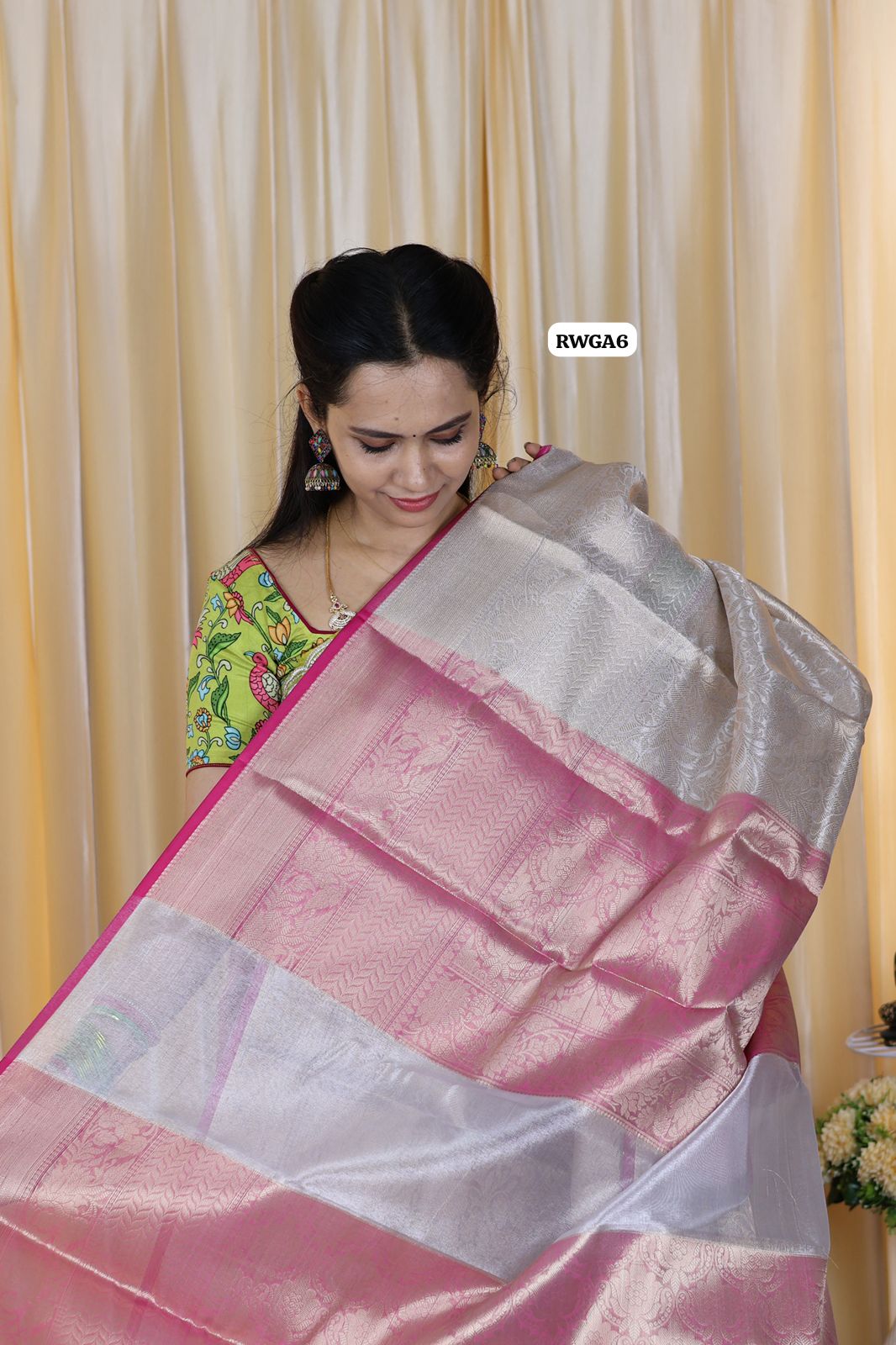 Katan silk saree with running blouse💎