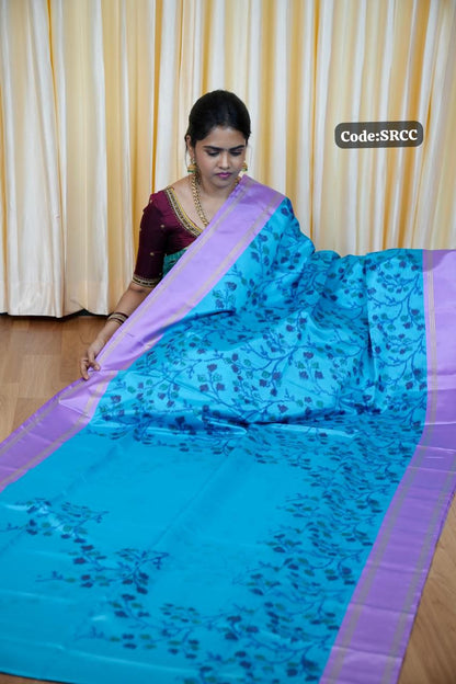 Soft silk sarees with Poachampally design🥰😎📚