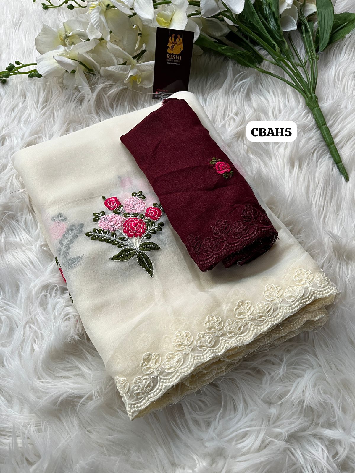 Star georgette floral embroidery butta work saree with scalloped cutwork border 🥳✅
