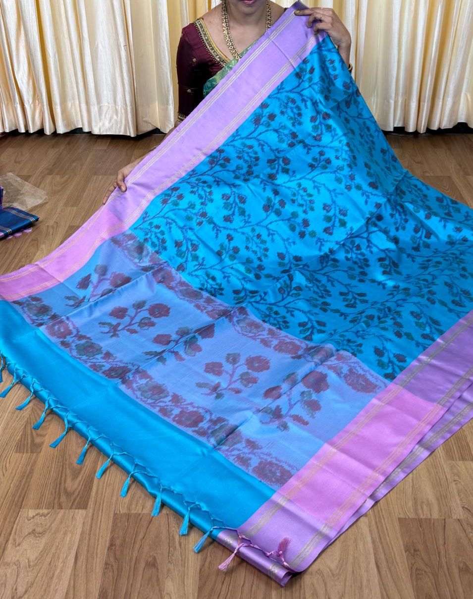 Soft silk sarees with Poachampally design🥰😎📚