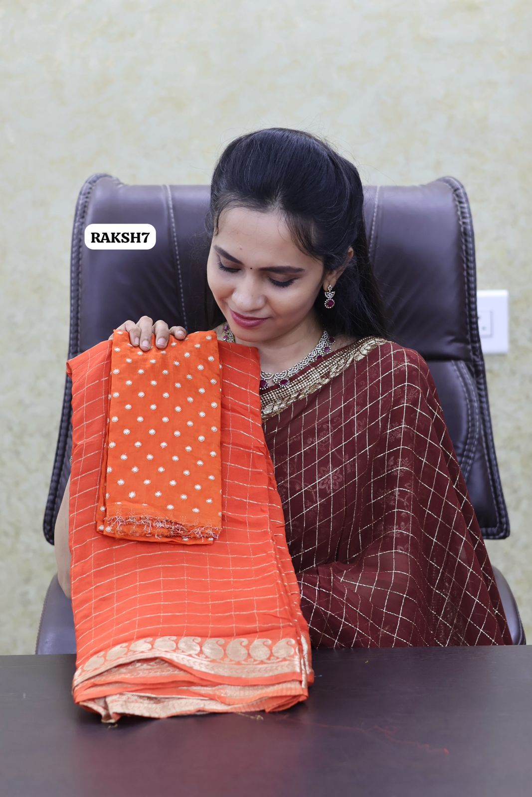 Premium Viscose Georgette Saree checks zari With Dola Viscose Blouse 😍🥳orange