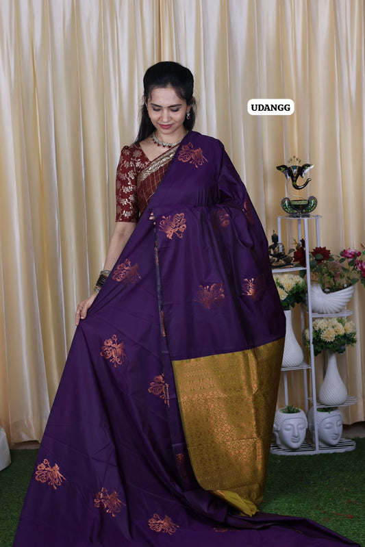 Soft silk saree with running blouse 🥳