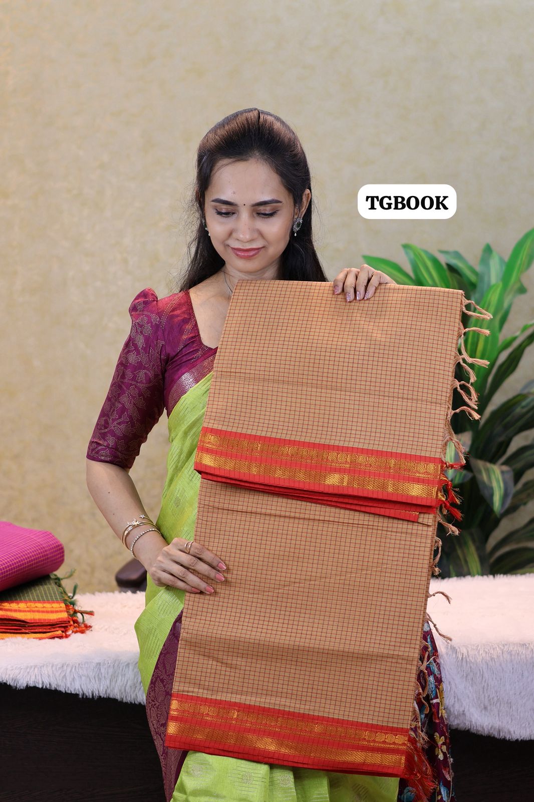 Cotton saree with small border 😍😎📚