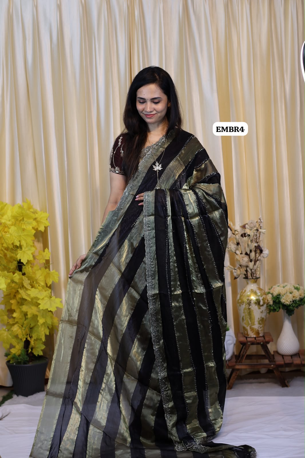 Space silk with stone work saree😍🥳