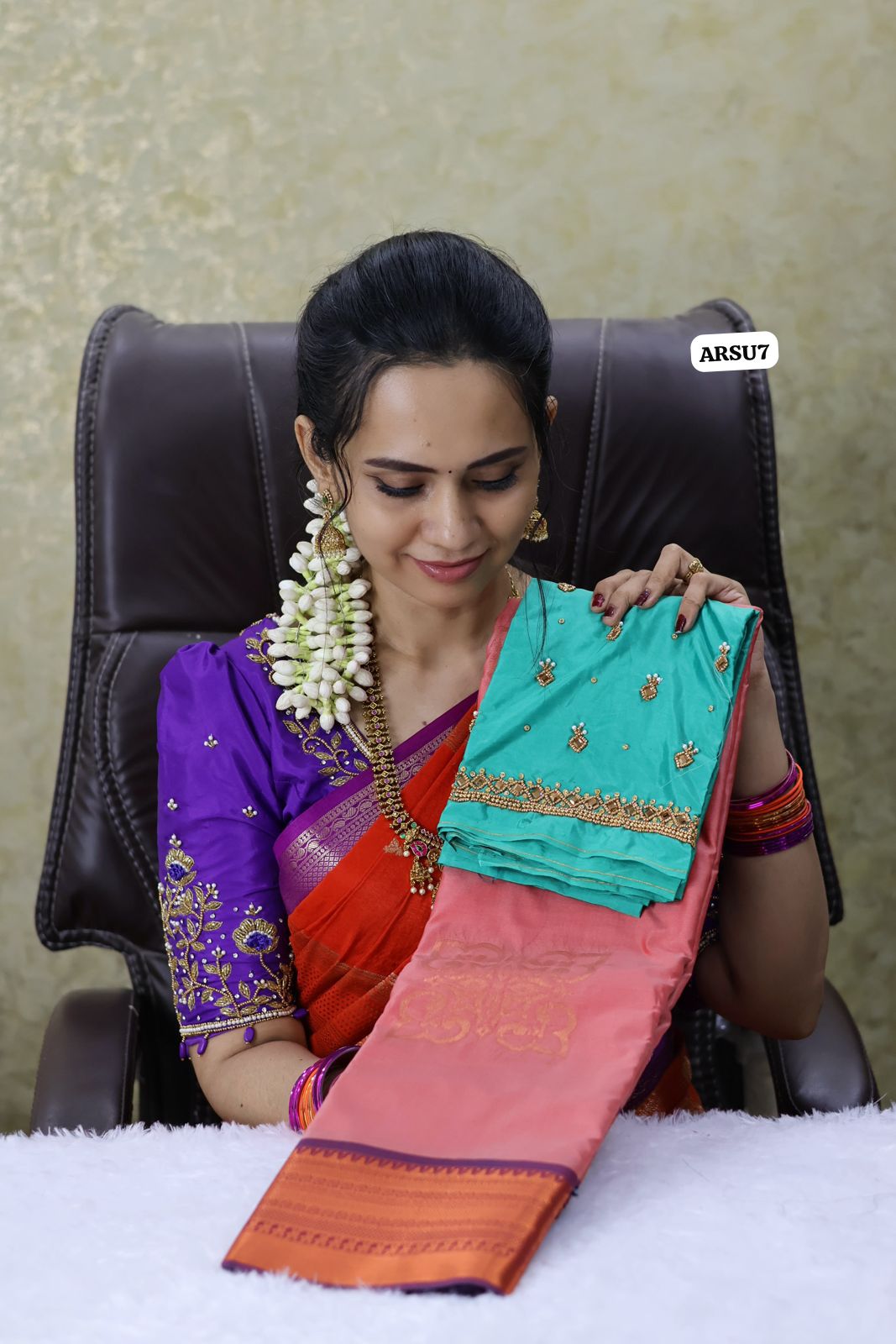 Saree with Aari blouse combo😍Ⓜ️