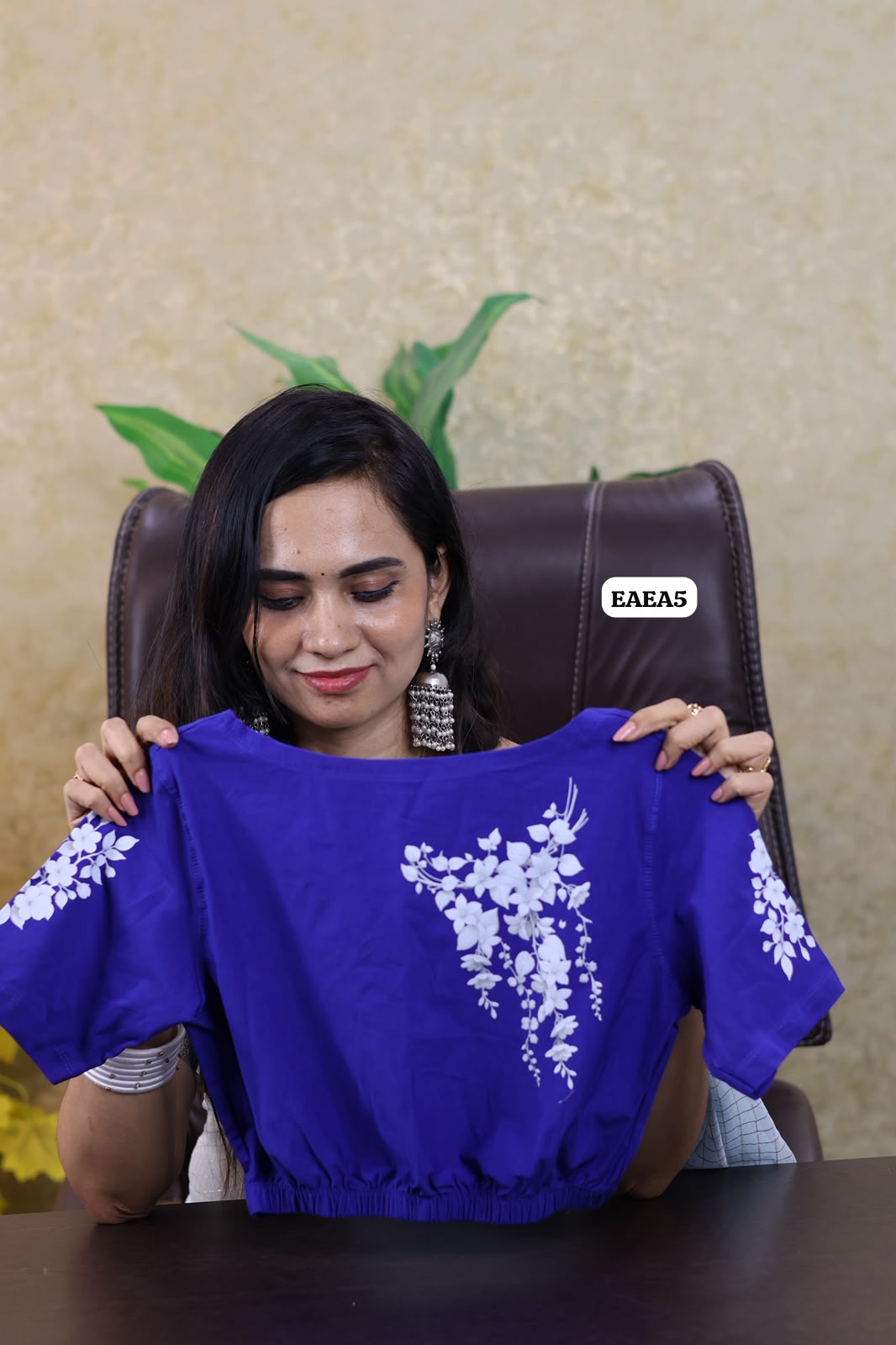 Premium quality readymade elastic blouse with printed design 😍⏰