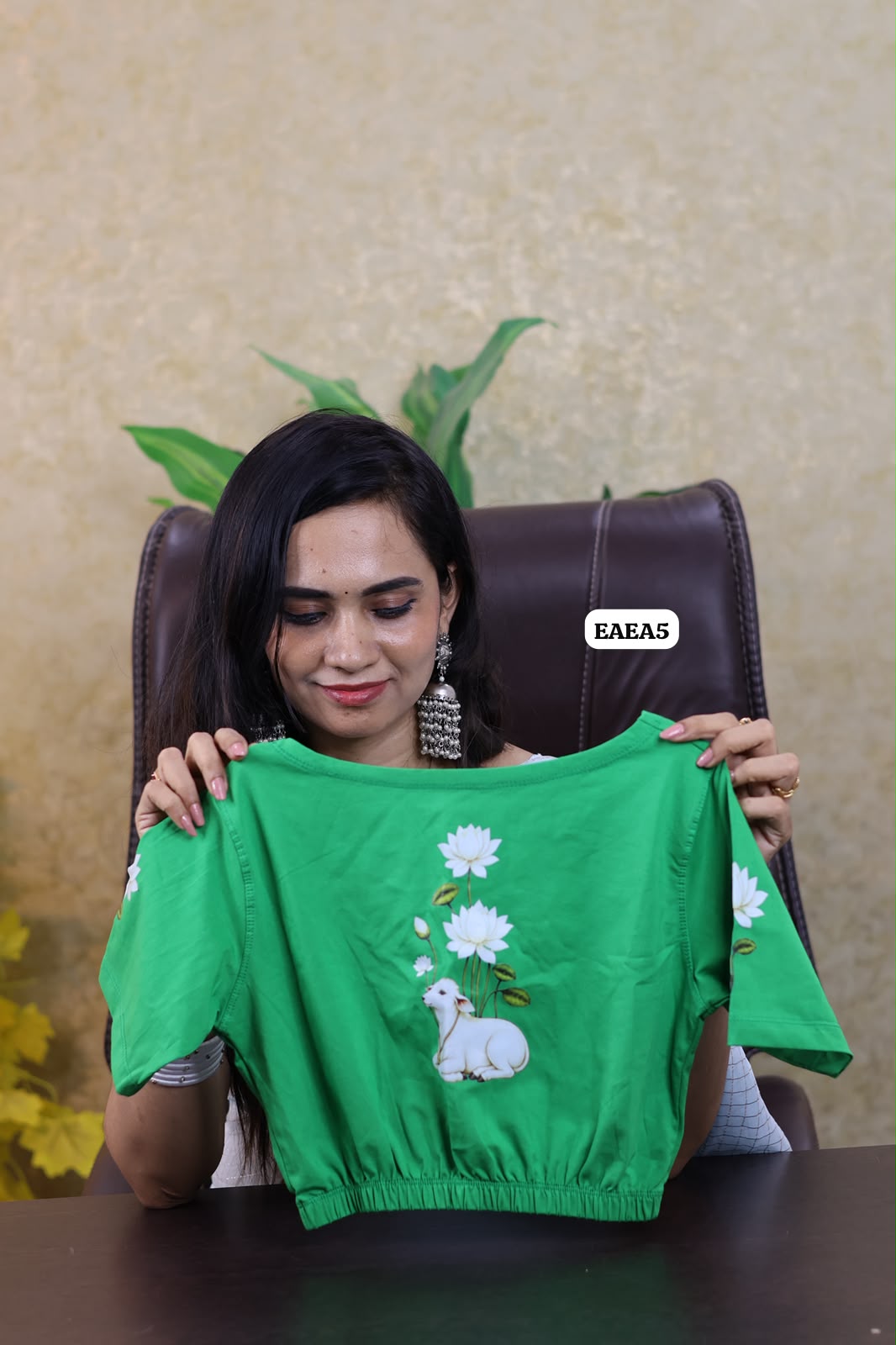Premium quality readymade elastic blouse with printed design 😍⏰