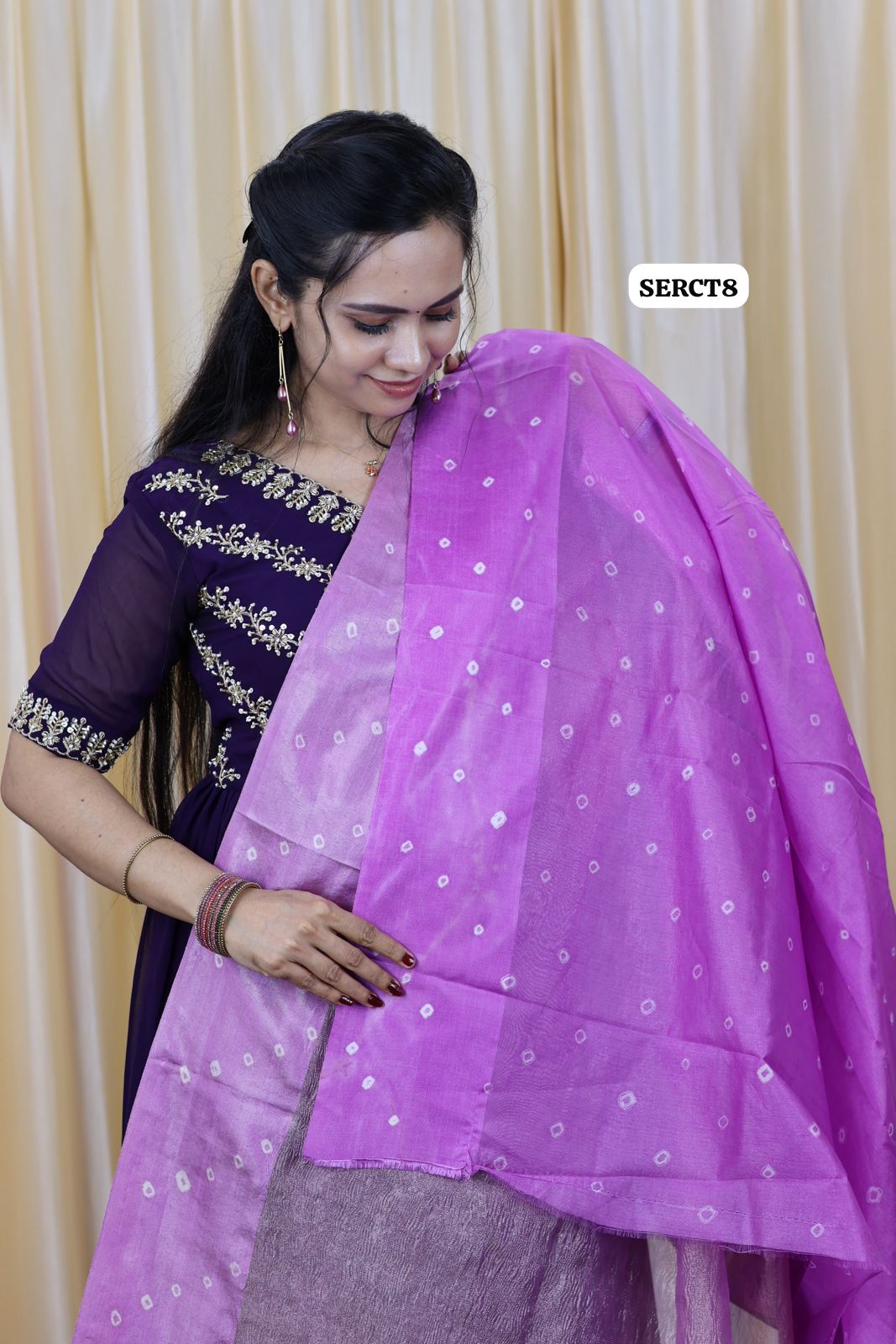 Soft crush tissue with Bandhni border 😍🥳