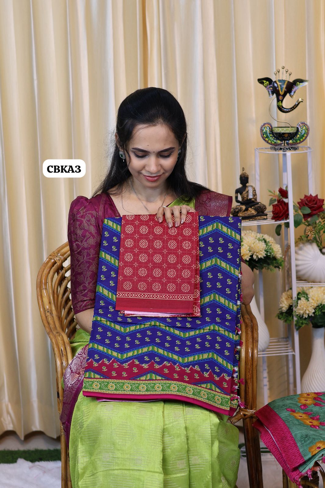 Classy cotton saree with contrast blouse 😍Ⓜ️