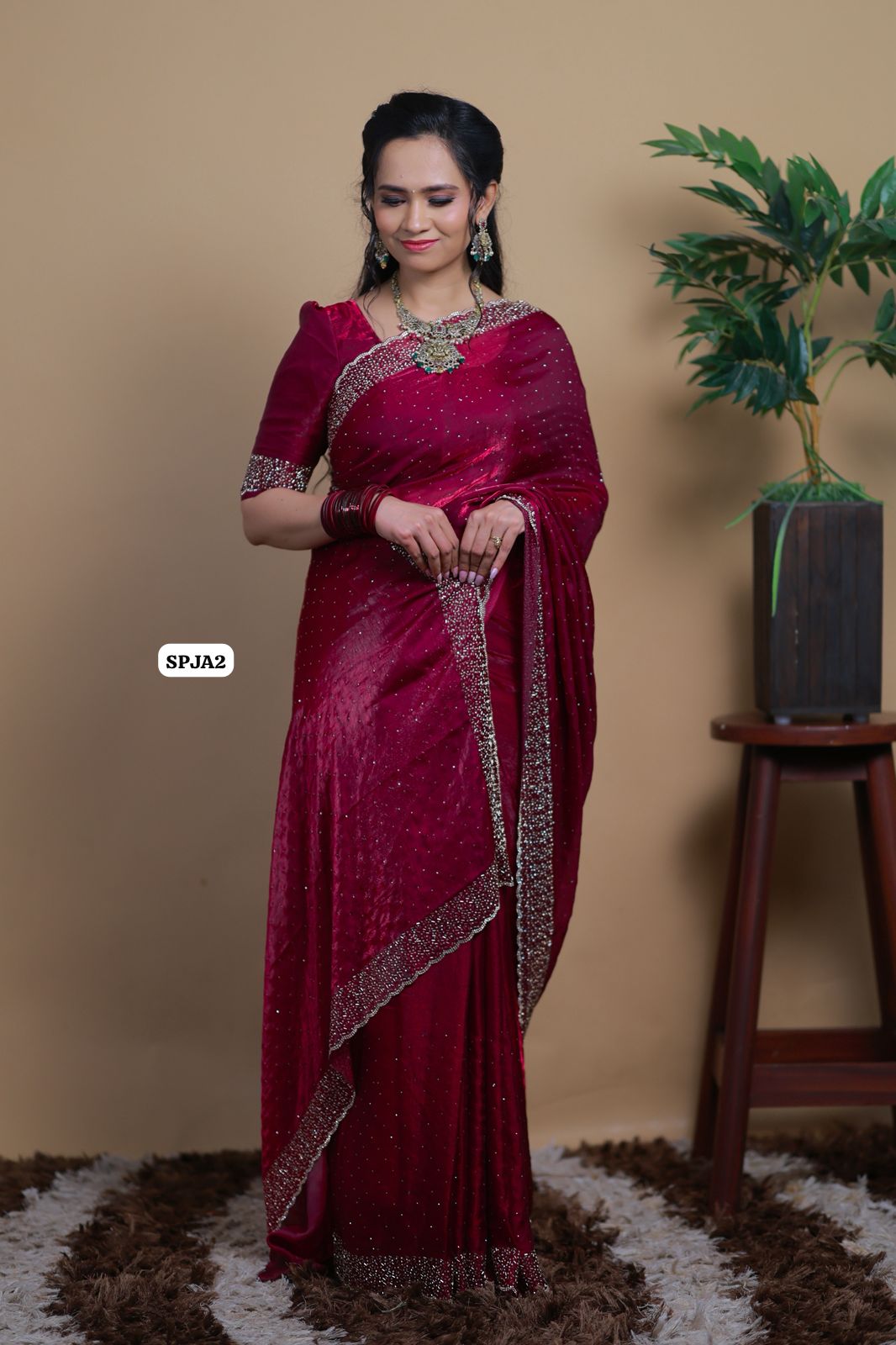 Premium space silk sarees with real jarkhan diamond work.🍏📍🥳dark rani pink