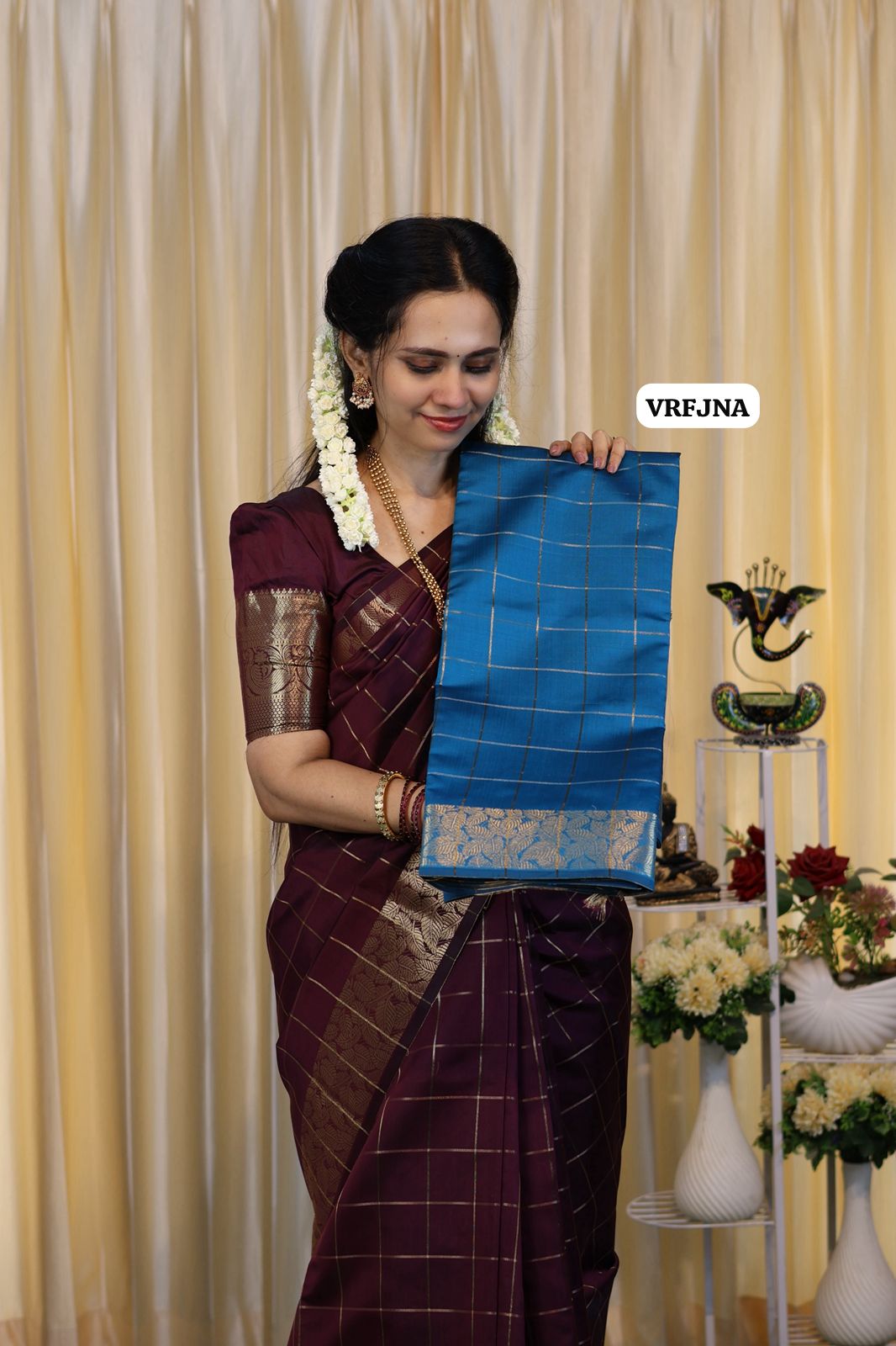 Katan semi silk saree with zari checks at affordable prices🥳