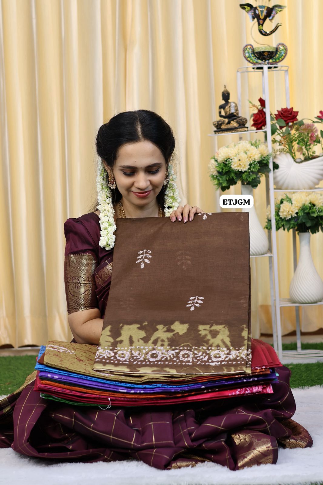 Classy Cotton saree with contrast blouse😍Ⓜ️
