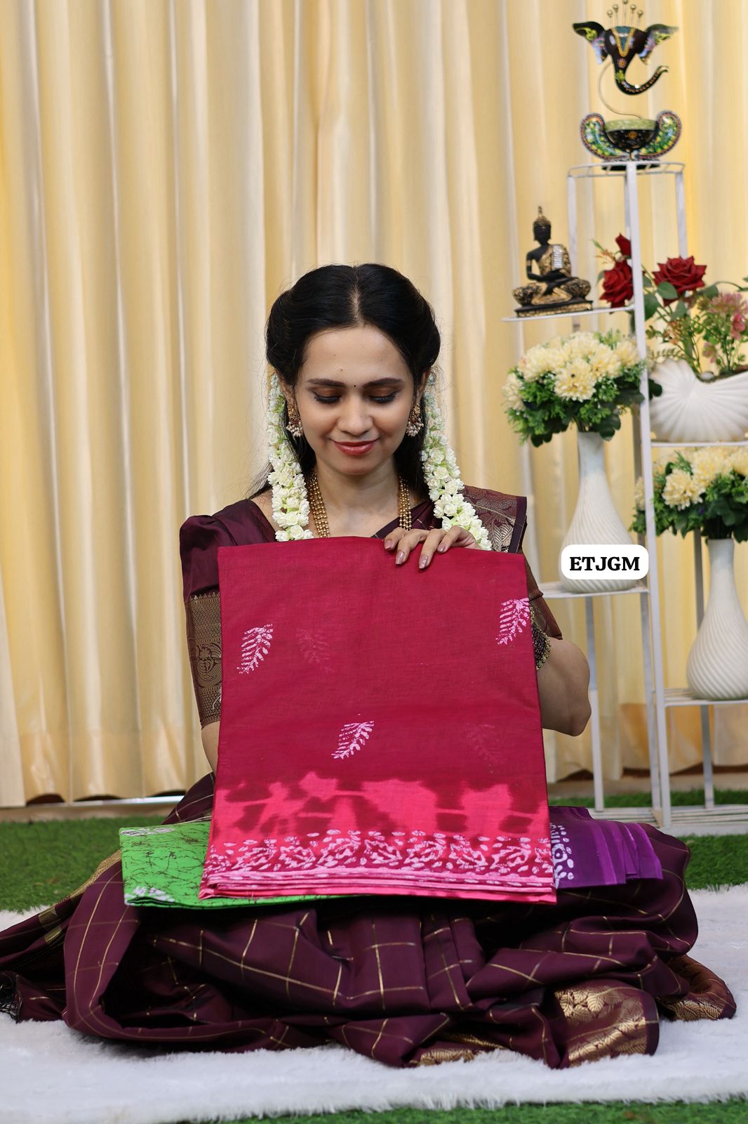 Classy Cotton saree with contrast blouse😍Ⓜ️