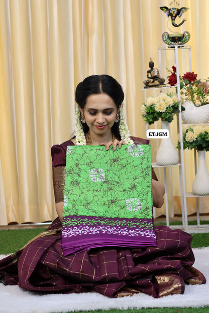 Classy Cotton saree with contrast blouse😍Ⓜ️