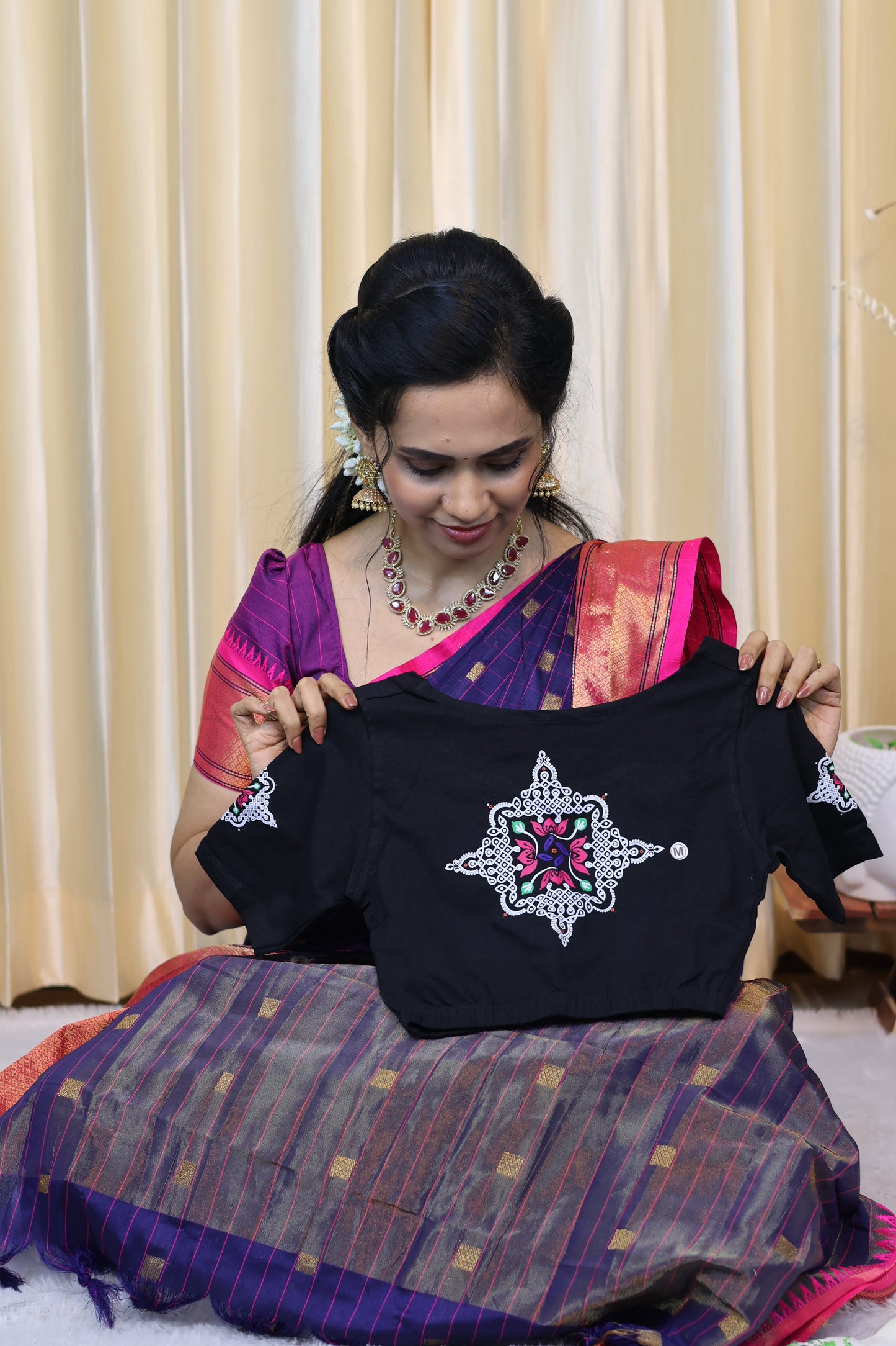 Premium quality readymade elastic blouse with printed design😍⏰