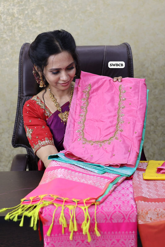 Saree with aari blouse 😍