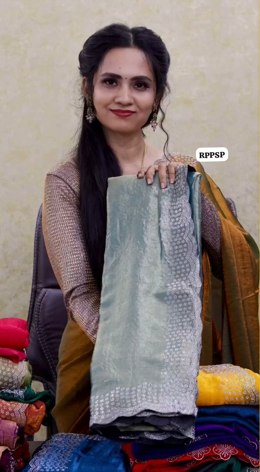 Siborski border , metallic shade saree 🥳