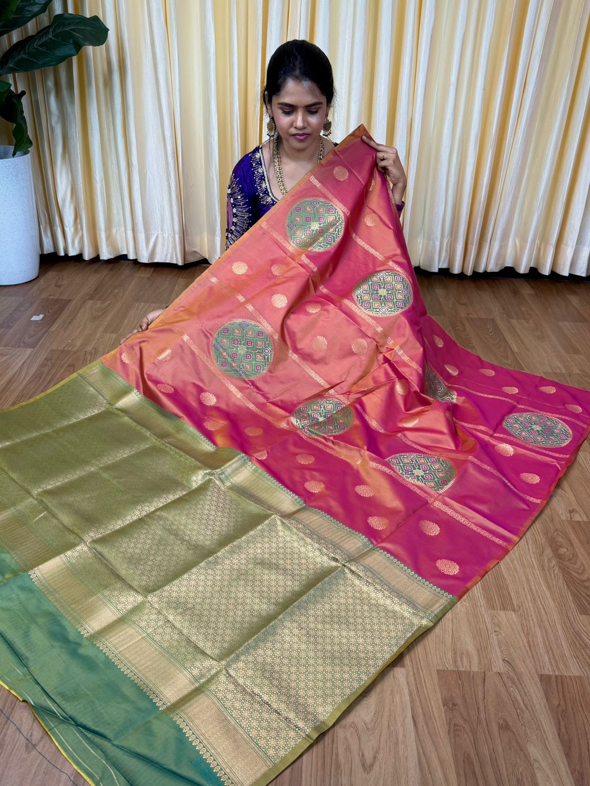 Soft silk sarees🥰😎📚