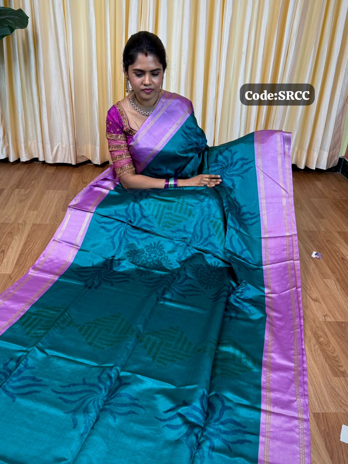 Soft silk sarees with Poachampally design🥰😎📚