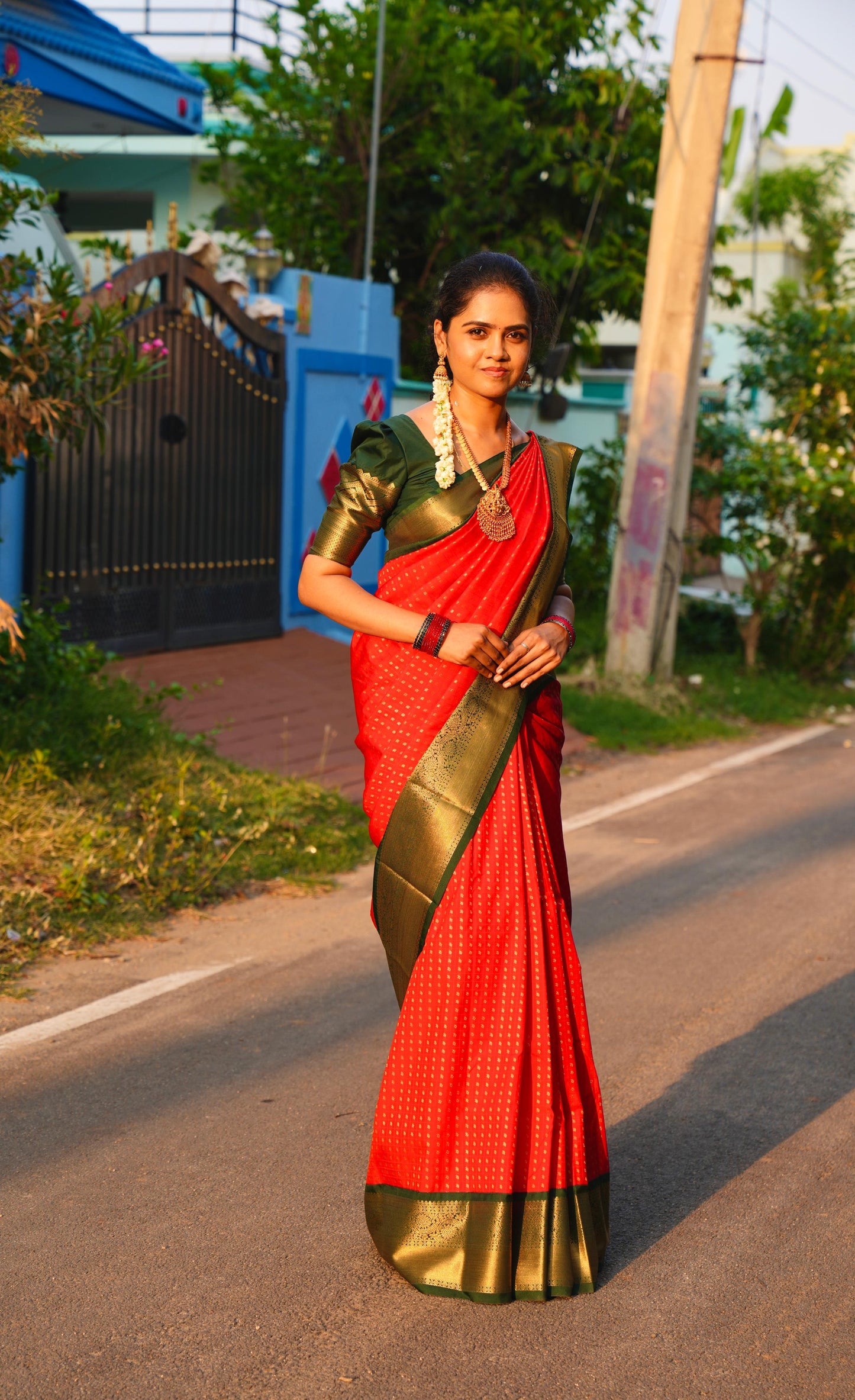 1000 buttas in Premium kanchi bridal semi silk sarees..❌