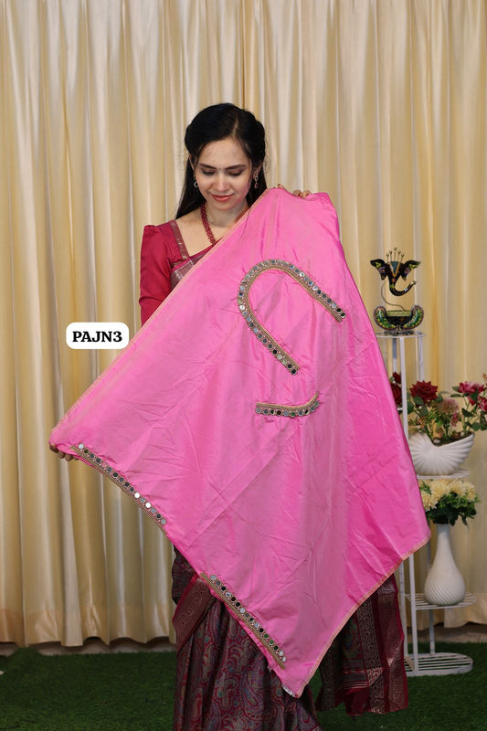 Mirror work aari blouse
Pls send measurements to watsapp 9840730540😍⏰