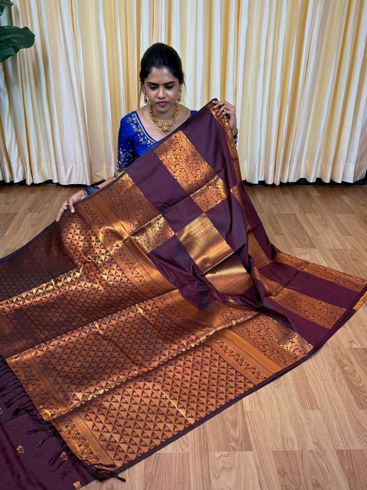 Soft silk sarees -🥰😎📚wine colour