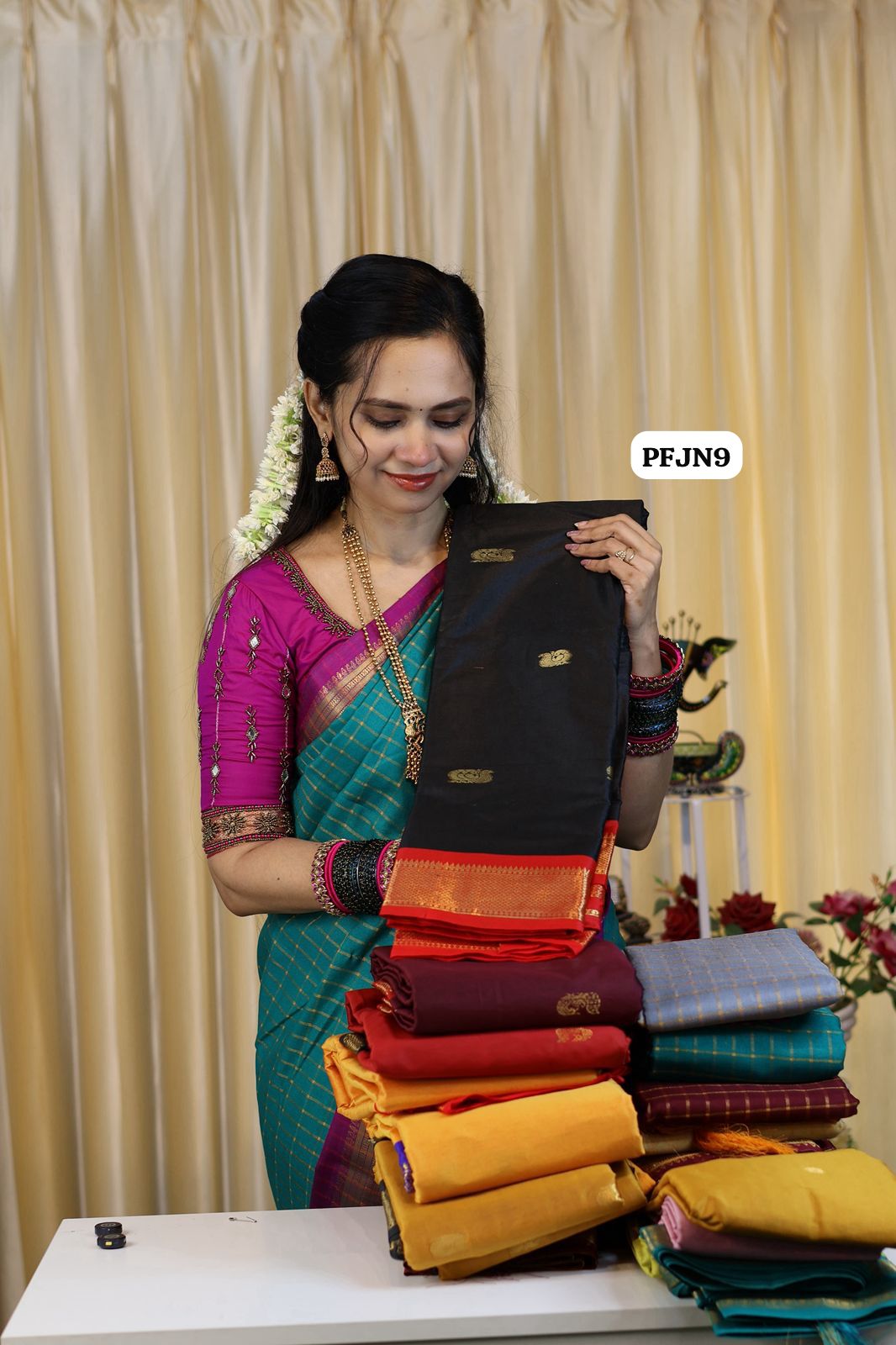 Budget friendly semi soft silk saree 😍😎📚