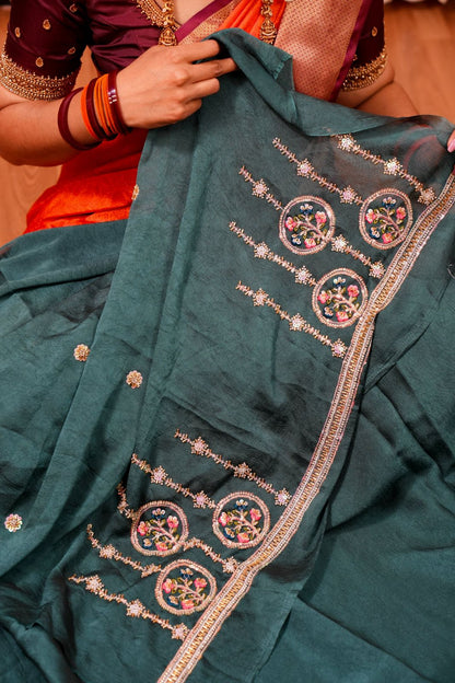 Designer saree with work blouse🥳✅