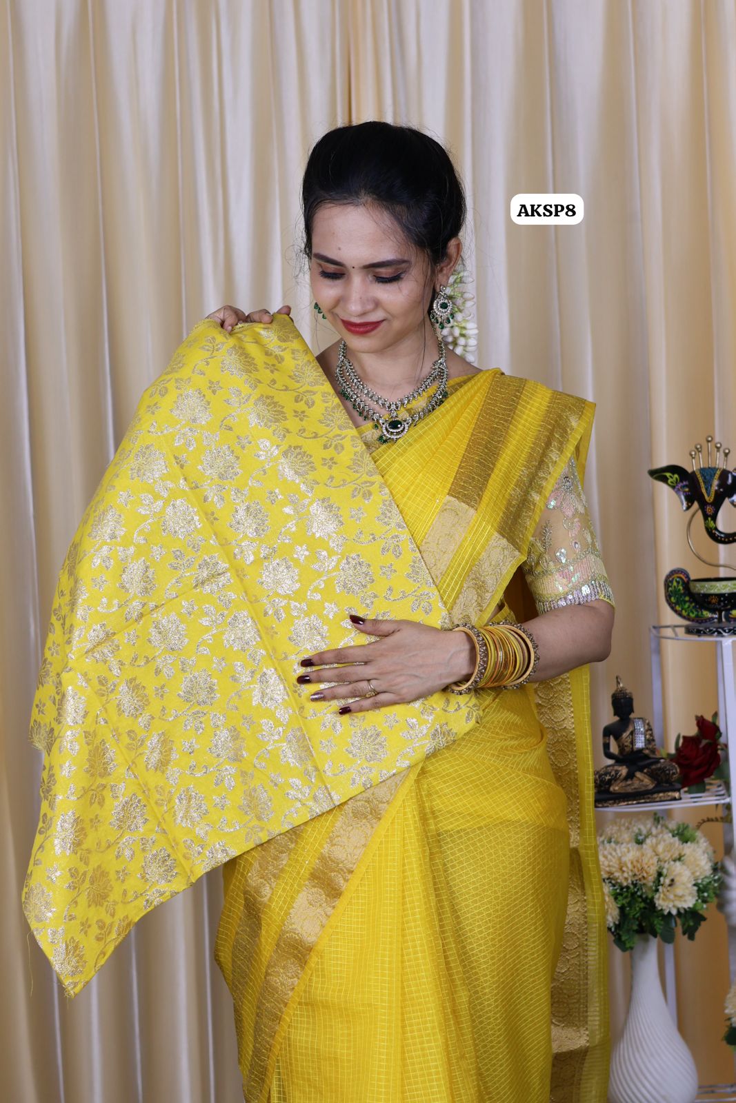 Soft organza saree with checks🥳