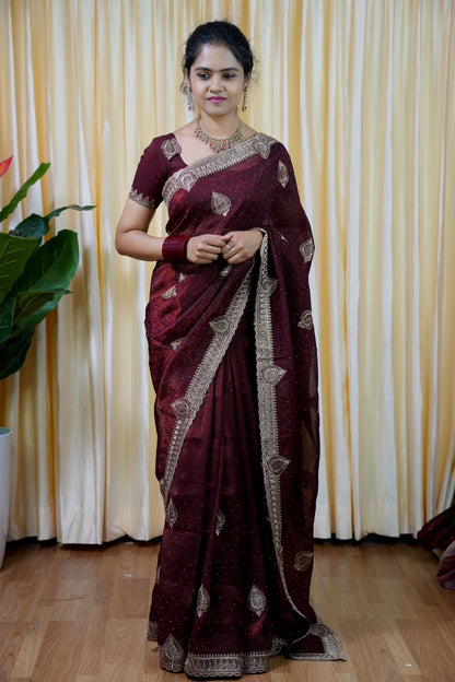 Space silk with Zari weaving 🥳✅