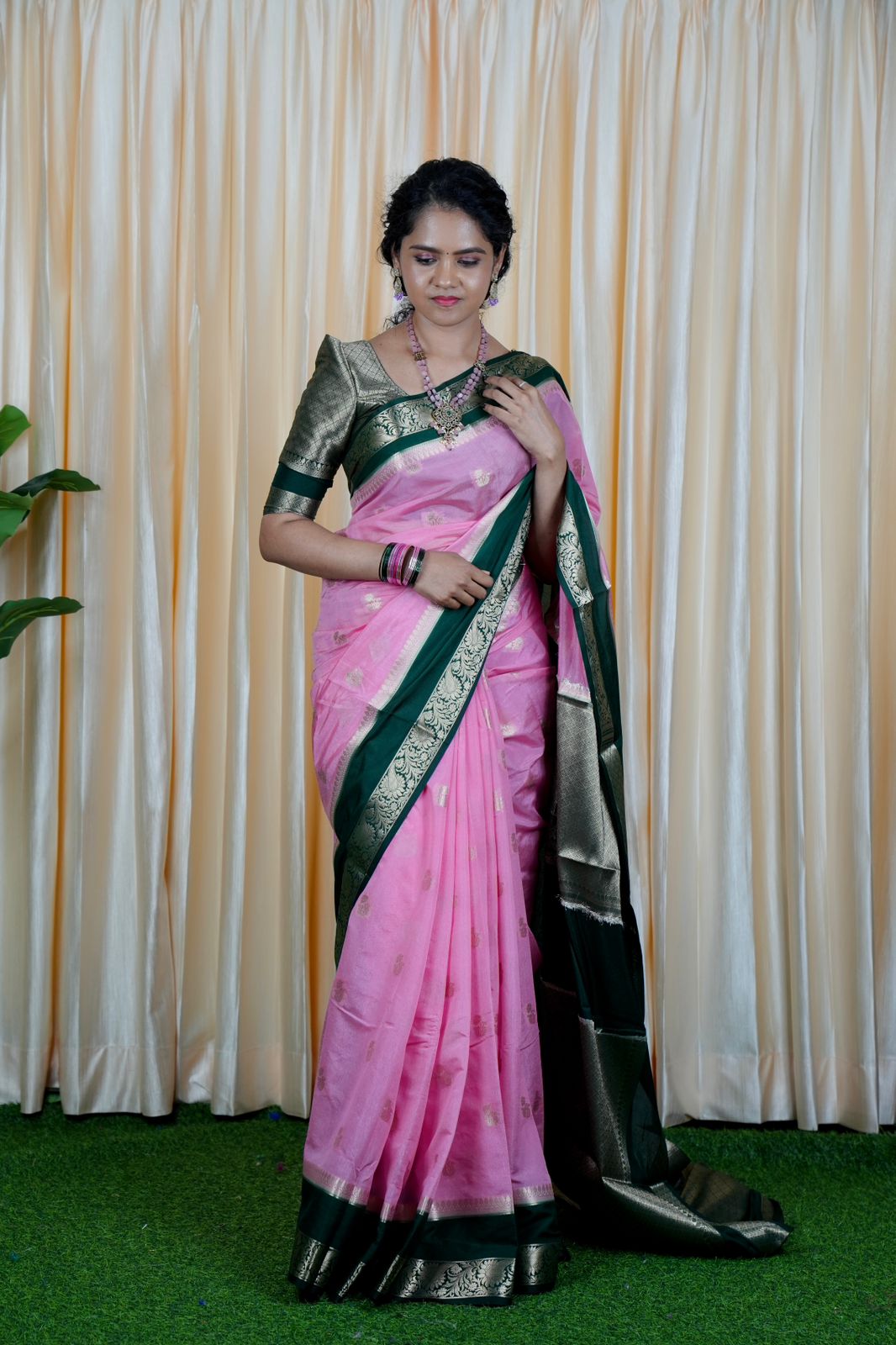 Premium warm silk saree  🥳