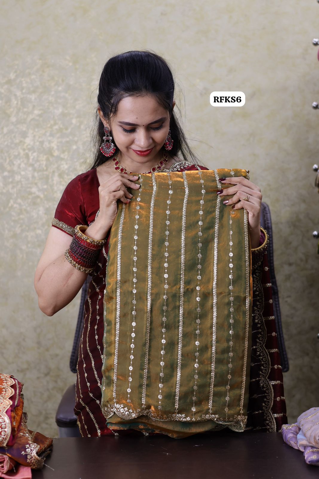 Premium quality space silk saree 😍🥳