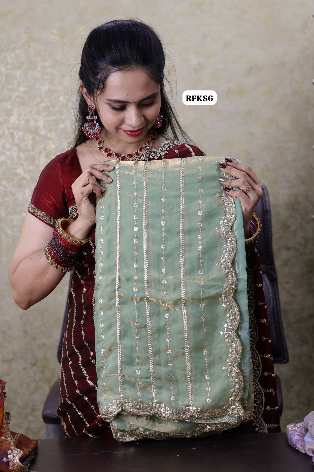 Premium quality space silk saree 😍🥳