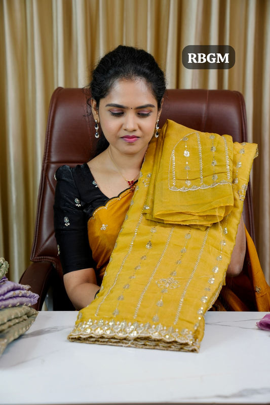 Space silk saree with heavy work🥰😎🌈