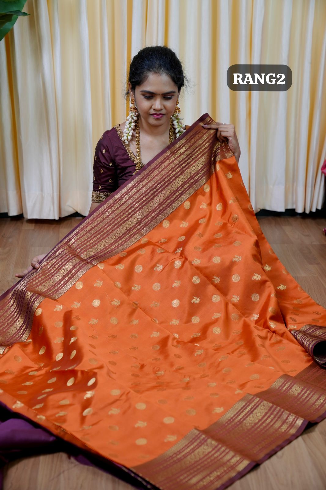 Warm silk saree🥳Big buttas