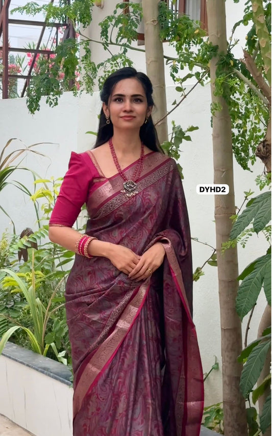 Soft tusser kashmiri printed saree with rich pallu & golden border🥳
