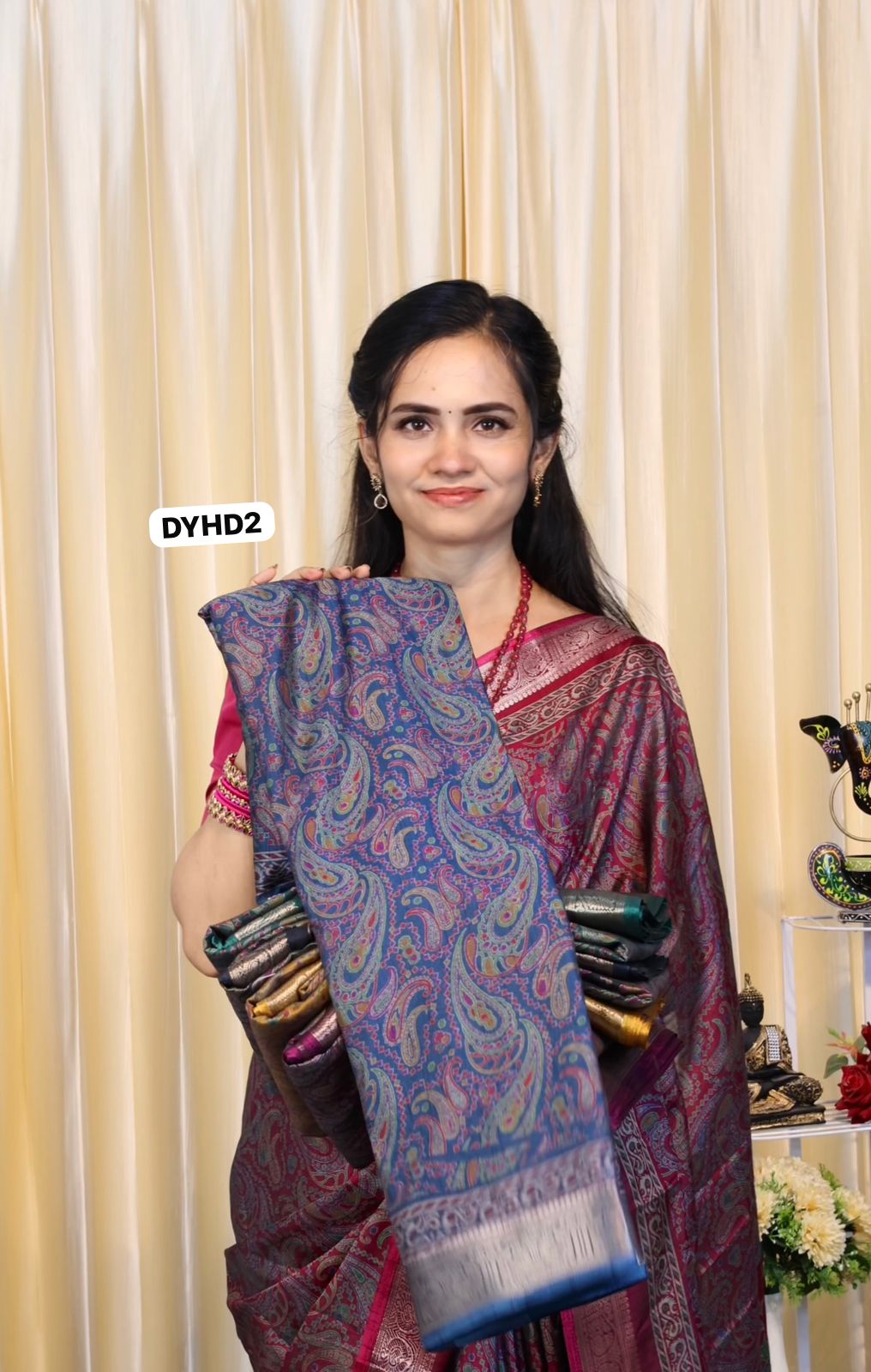 Soft tusser kashmiri printed saree with rich pallu & golden border🥳
