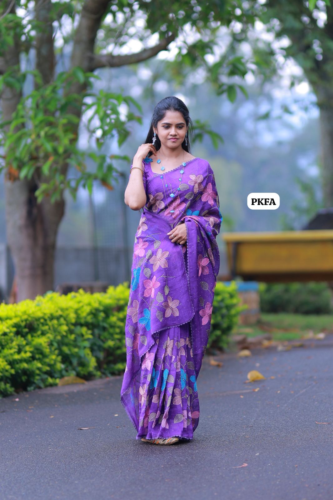 Crunchy crush embroidery thread work saree 🥳