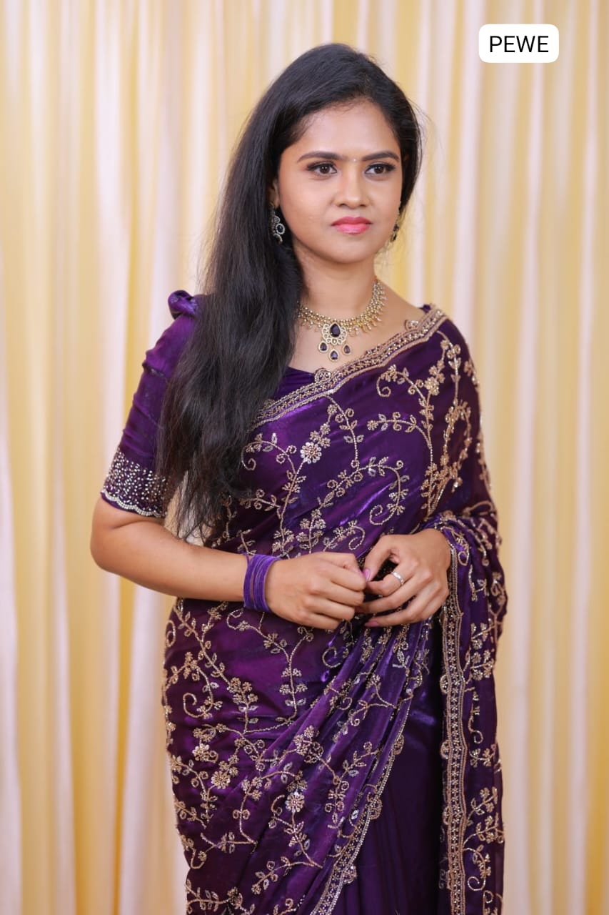 Premium heavy work space silk saree🎁